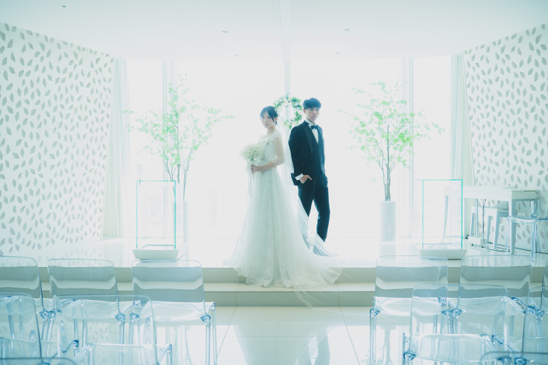 【２つのチャペル撮影】洋装1着｜300着の衣裳から選べる｜衣裳スタイリスト付｜美容着付け付｜90分撮影｜120カット｜事前試着付