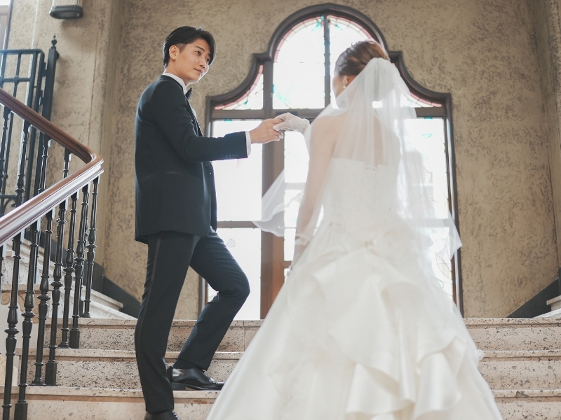 【茶室＋スタジオ＋洋館】和装2着洋装1着｜500着の衣裳から選べる｜衣裳スタイリスト付｜美容着付け付｜250カット｜事前試着付