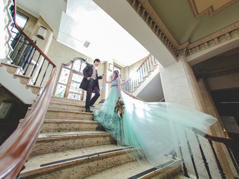 【洋館】洋装2着｜300着の衣裳から選べる｜衣裳スタイリスト付｜美容着付け付｜120分撮影｜200カット｜事前試着付