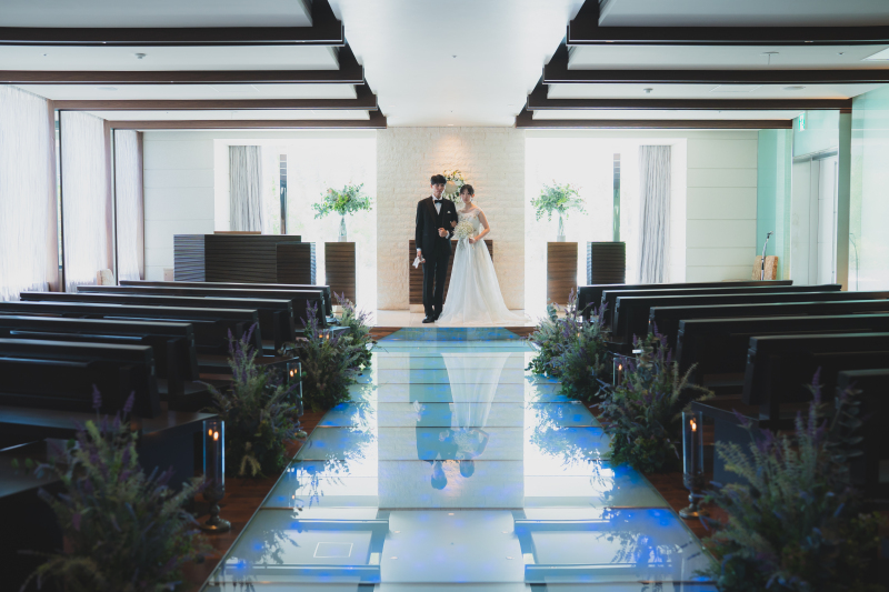 【チャペル撮影】洋装2着｜300着の衣裳から選べる｜衣裳スタイリスト付｜美容着付け付｜120分撮影｜200カット｜事前試着付