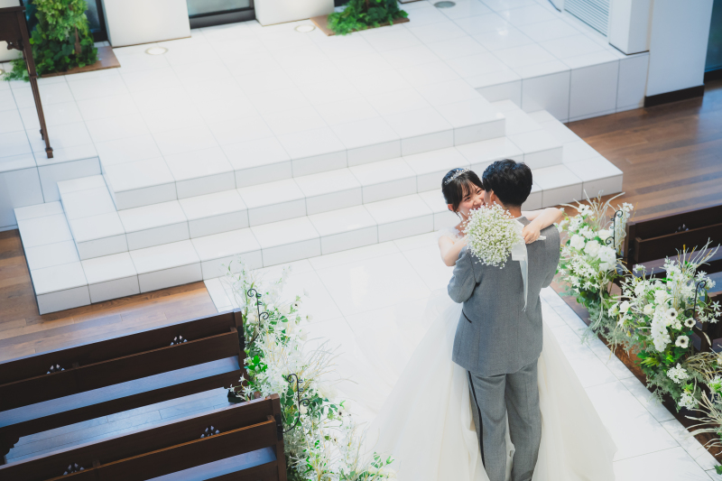 【チャペル撮影】洋装1着｜300着の衣裳から選べる｜衣裳スタイリスト付｜美容着付け付｜60分撮影｜120カット｜事前試着付