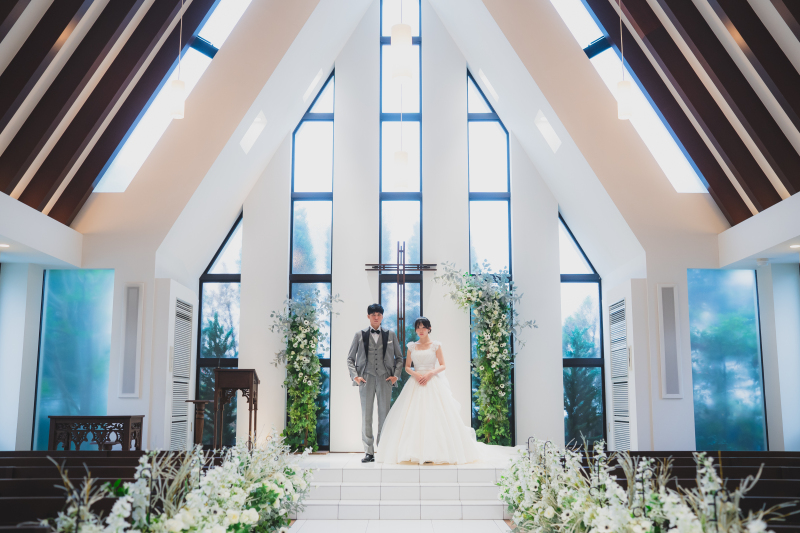 【チャペル撮影】洋装1着｜300着の衣裳から選べる｜衣裳スタイリスト付｜美容着付け付｜60分撮影｜120カット｜事前試着付