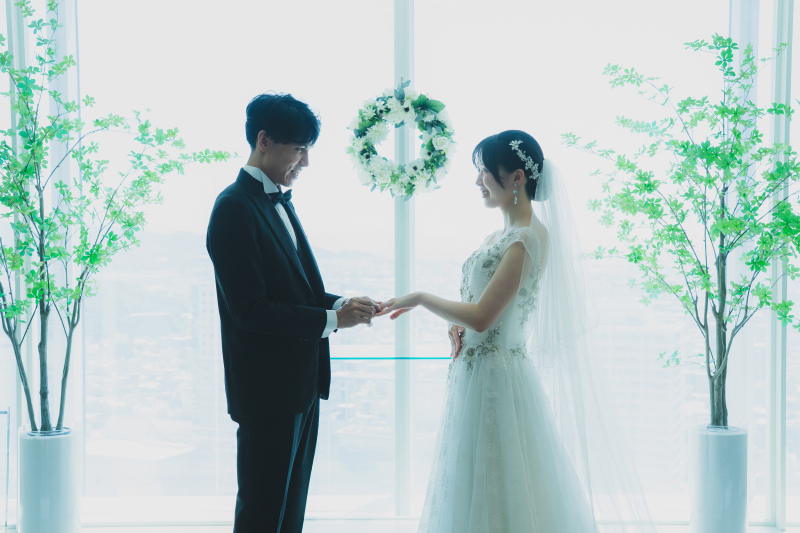 【２つのチャペル撮影】洋装1着｜300着の衣裳から選べる｜衣裳スタイリスト付｜美容着付け付｜90分撮影｜120カット｜事前試着付