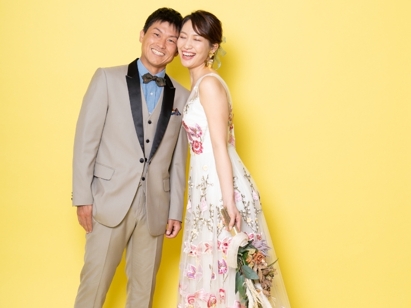 【公園+スタジオ】洋装2着｜300着の衣裳から選べる｜衣裳スタイリスト付｜美容着付け付｜100分撮影｜150カット｜事前試着付