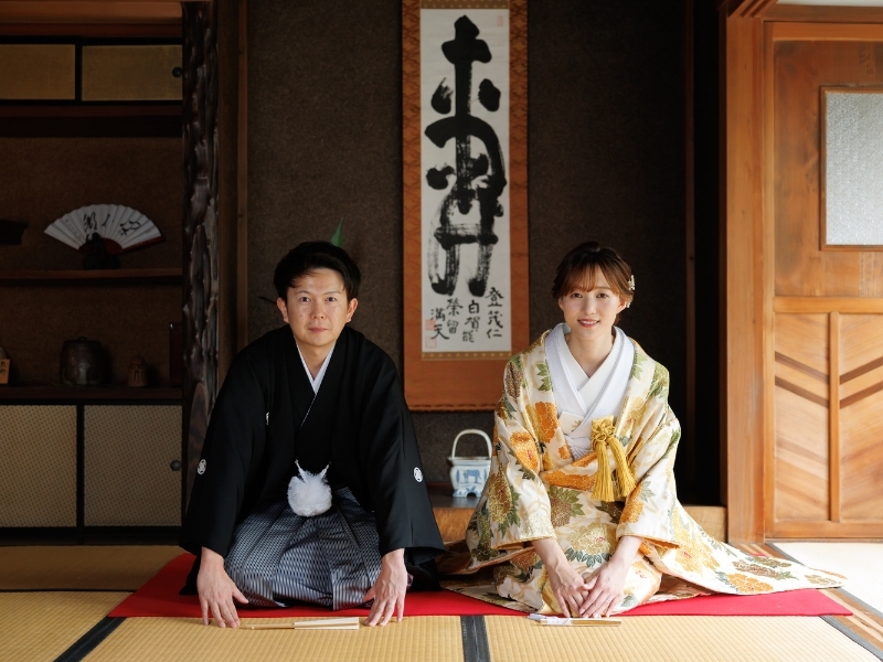 【茶室orお寺＋洋館】和装1着/洋装1着｜500着の衣裳から選べる｜衣裳スタイリスト付｜美容着付け付｜200カット｜事前試着付