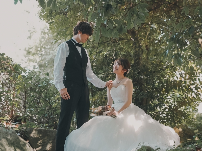 【自然公園】洋装1着｜300着の衣裳から選べる｜衣裳スタイリスト付｜美容着付け付｜60分撮影｜120カット｜事前試着付