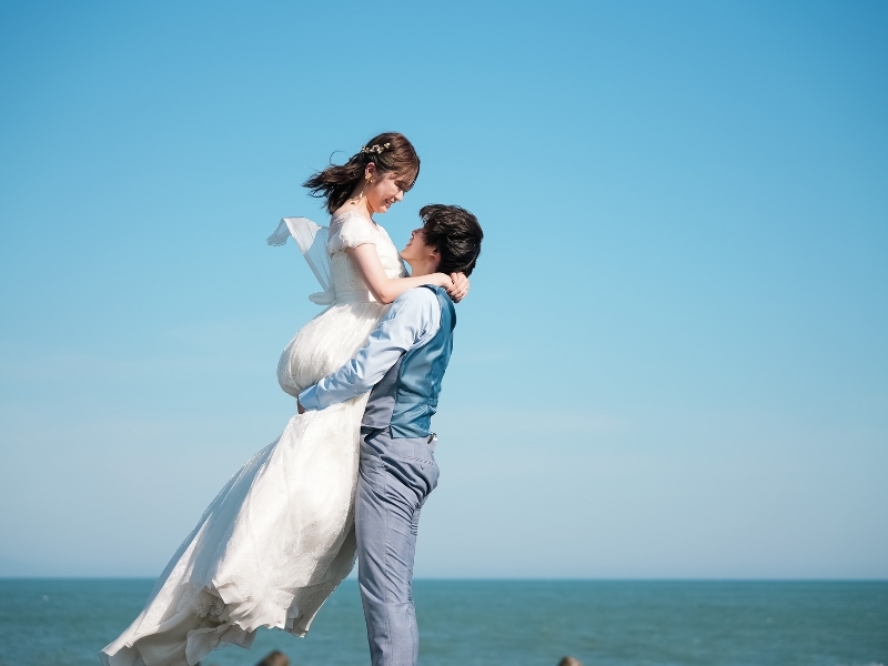 【海+スタジオ】洋装2着｜300着の衣裳から選べる｜衣裳スタイリスト付｜美容着付け付｜100分撮影｜150カット｜事前試着付