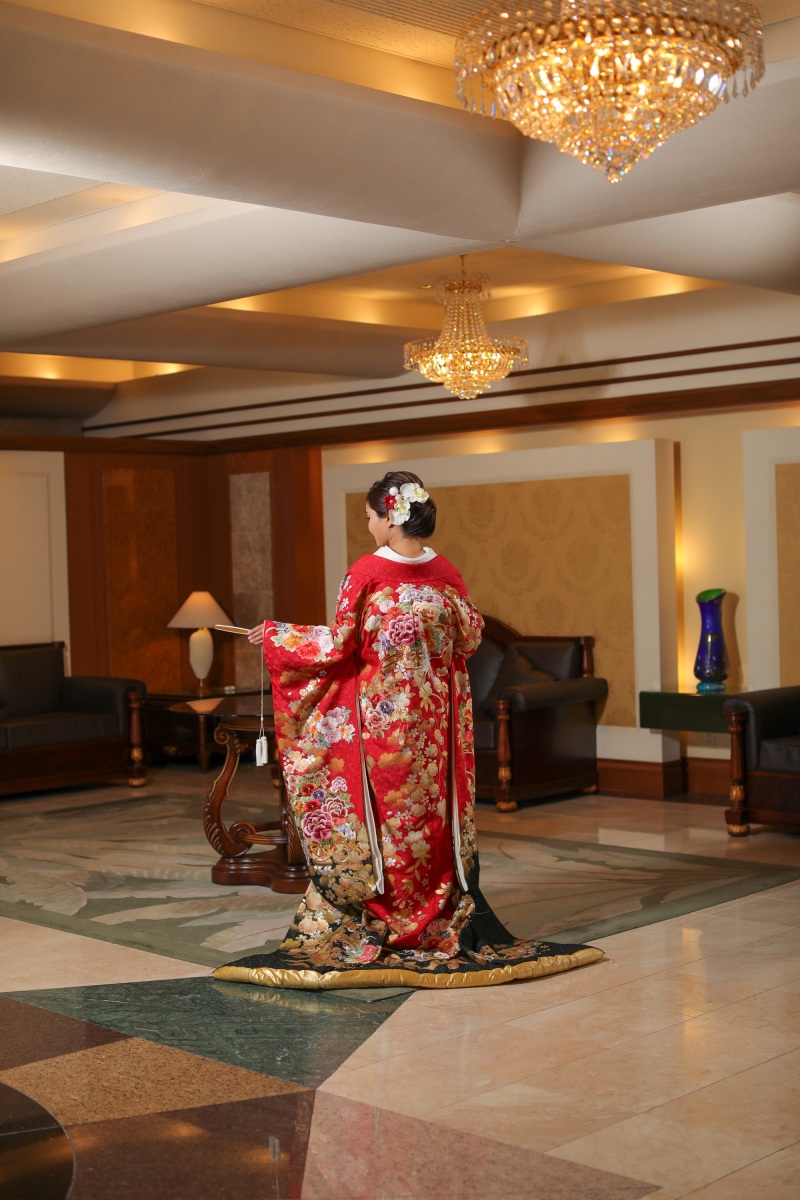 チャペル・ダイアモンドオーシャン(ビックブライダル)_色打掛・着物が豊富