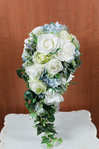 造花)レンタルブーケ・キャスケード