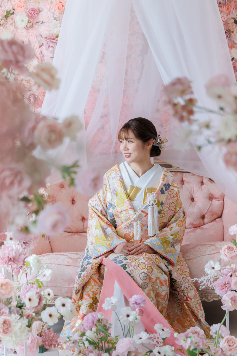 お花に囲まれて華やかに