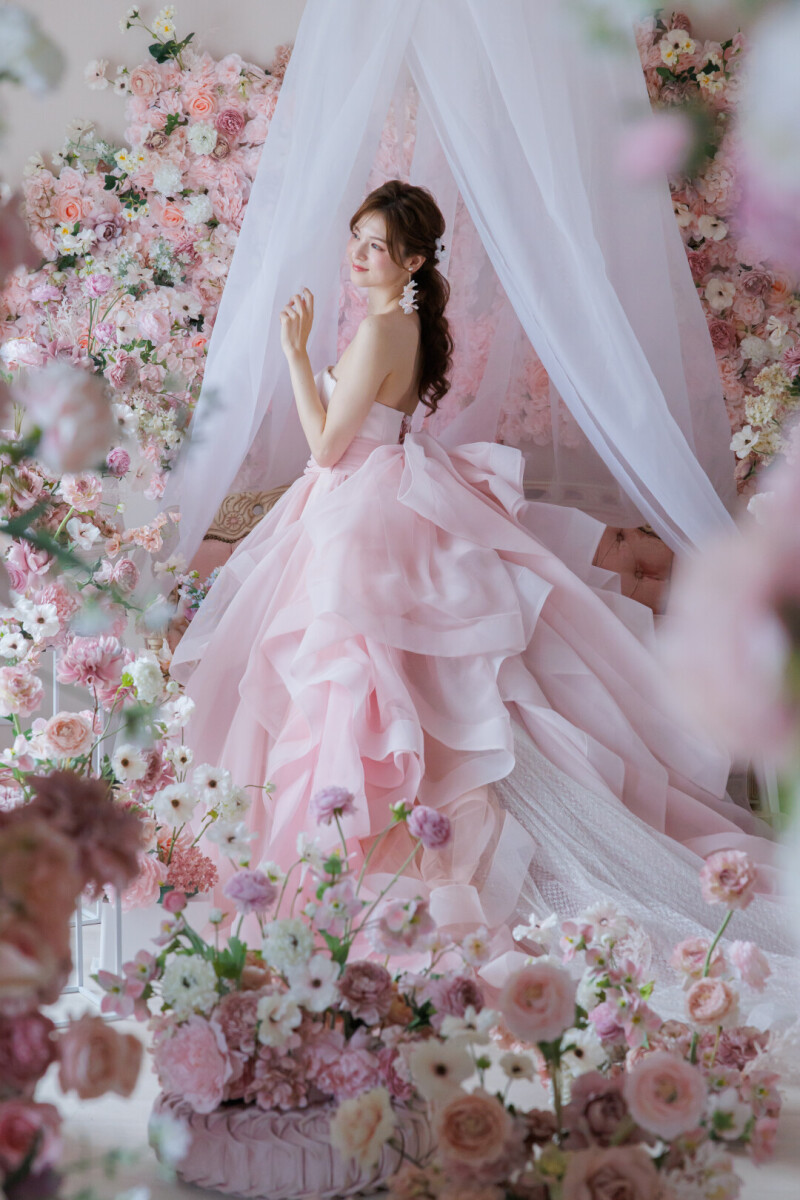 【ブランドドレスをたくさん着たい!】ブランドドレスを3着までお好きに選べる!ご新婦様だけの撮影も◎《75カットデータ納品》
