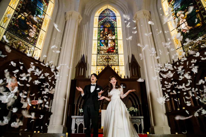【フォト＆ムービープラン】撮影オプション5万円分付き！《平日限定》映画のワンシーンのような大聖堂チャペル撮影プラン