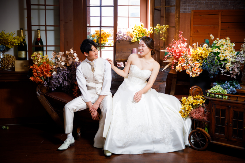 【お手頃価格♪】洋装1点プラン・衣装各1点、新婦ヘアメイク、データ10カット付き!