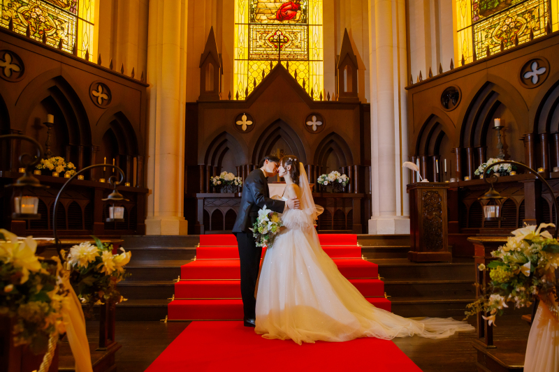 【マタニティでも安心】大聖堂チャペルフォト50カット（レタッチ済みデータ納品)洋装1点コミコミプラン！休憩もできるから安心！