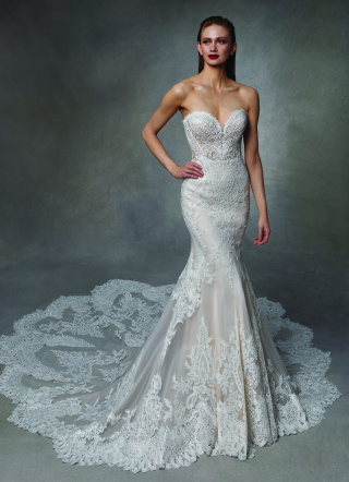 Badgley Mischka(バッジェリーミシュカ)