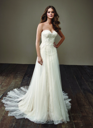 Badgley Mischka(バッジェリーミシュカ)