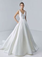 enzoani（エンゾアニ）