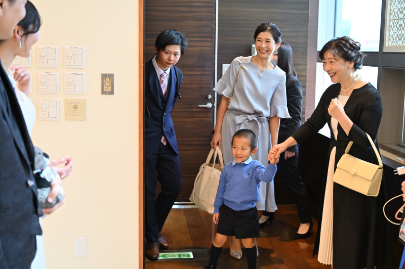 場所を移して食事会のスタート