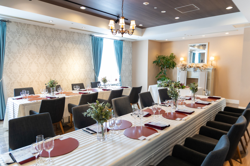 お食事会場はホテルをチョイス