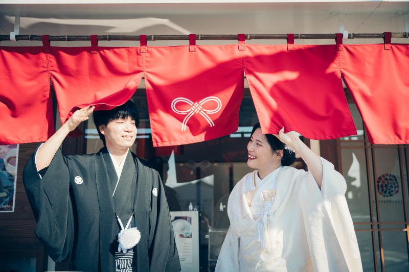 カフェのかわいい暖簾をお借りして…