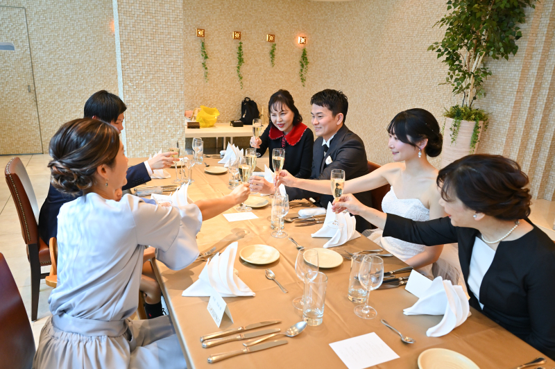 UNE+foto wedding(アン+フォト)_会食ができる