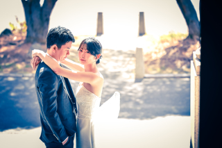 お二人がお持ちの雰囲気をくみ取り、かっこよく、でも自然体なお二人も感じられるよう意識して撮影しています。お二人のご希望を伺い、撮影した写真もご覧頂きながら進めています。