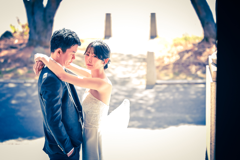 お二人がお持ちの雰囲気をくみ取り、かっこよく、でも自然体なお二人も感じられるよう意識して撮影しています。お二人のご希望を伺い、撮影した写真もご覧頂きながら進めています。