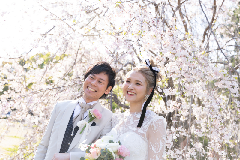 !早期予約特典あり!開花にあわせて日程変更OK!桜と撮影★ドレスフォトプラン【日程変更料無料&衣装試着回数制限なし】|平日限定