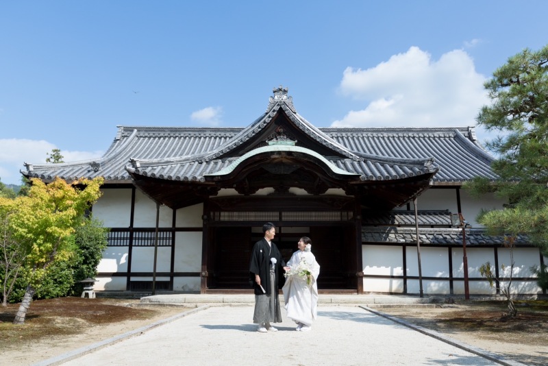 フォトグラファー2名が異なる世界観で撮影いたします