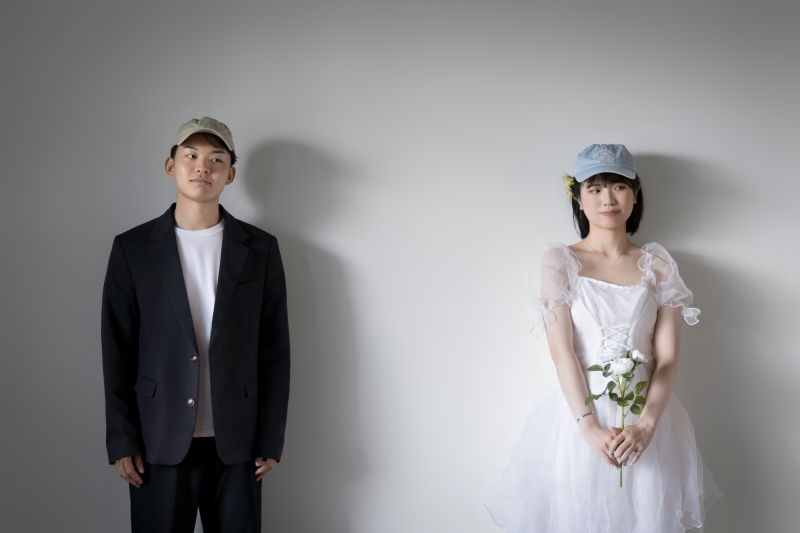 帽子で魅せるカジュアルウェディングフォト