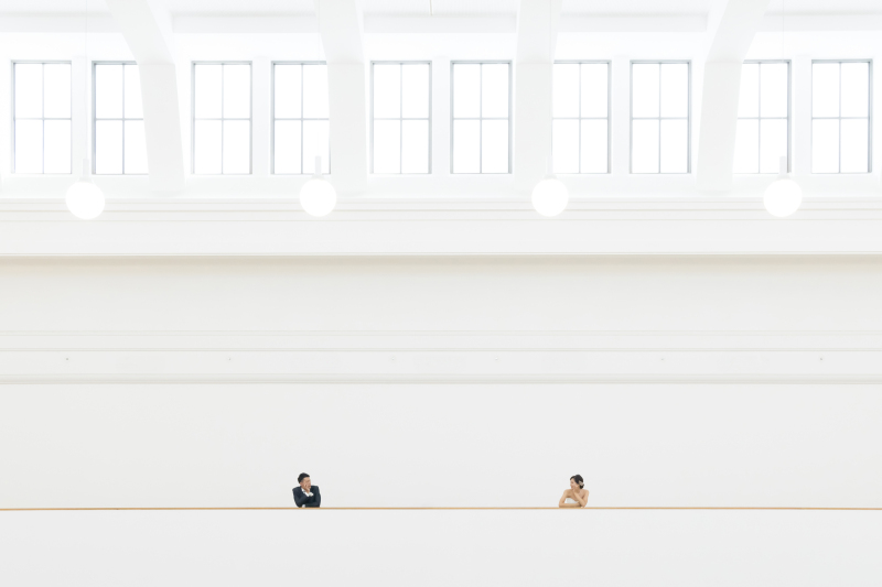 スタジオでの撮影はもちろん、ロケーションでの撮影も承っております。