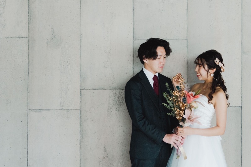 【通常プラン】和+洋装スタジオ(2名フォトグラファー+衣裳+新婦ヘアメイク+データ200+美容・スリム補正)