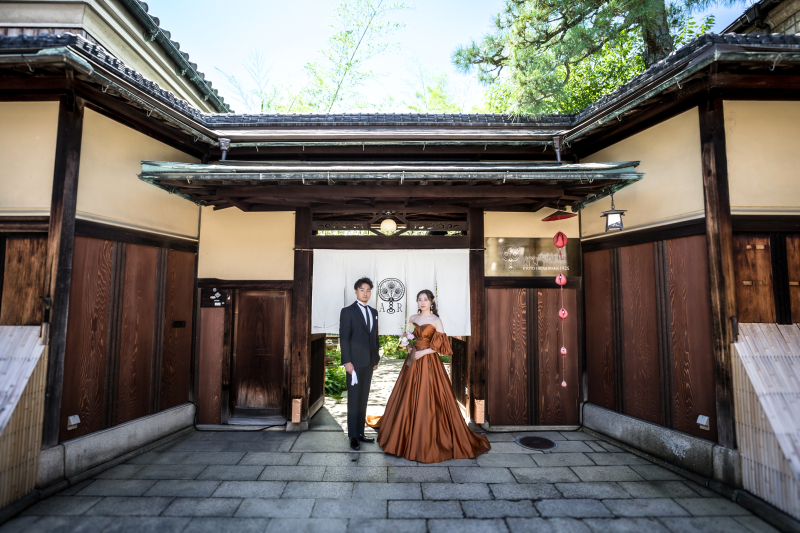 【AKAGANE RESORTプラン】洋装(2名フォトグラファー+衣裳+新婦ヘアメイク+データ100+美容・スリム補正)