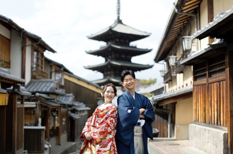 【通常プラン】和+洋装ロケーション(2名フォトグラファー+衣裳+新婦ヘアメイク+データ200+美容・スリム補正)
