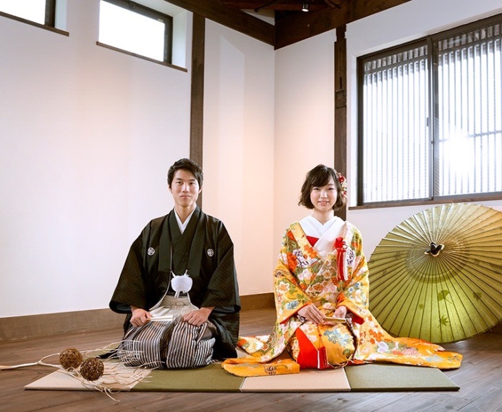 【2026年2月末まで!30組限定】和装スタジオ+洋装ロケ+ムービー|347,600円→195,800円 有料衣装50%OFF