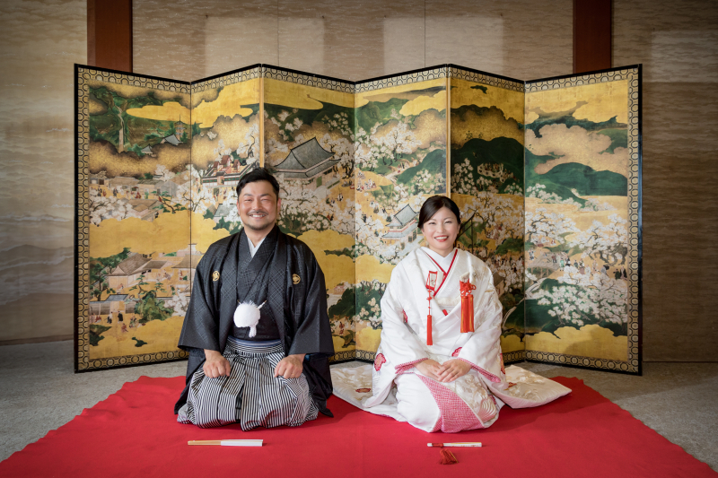 【大阪城西の丸庭園 大阪迎賓館プラン】和装(2名フォトグラファー+衣裳+新婦ヘアメイク+データ100+美容・スリム補正)
