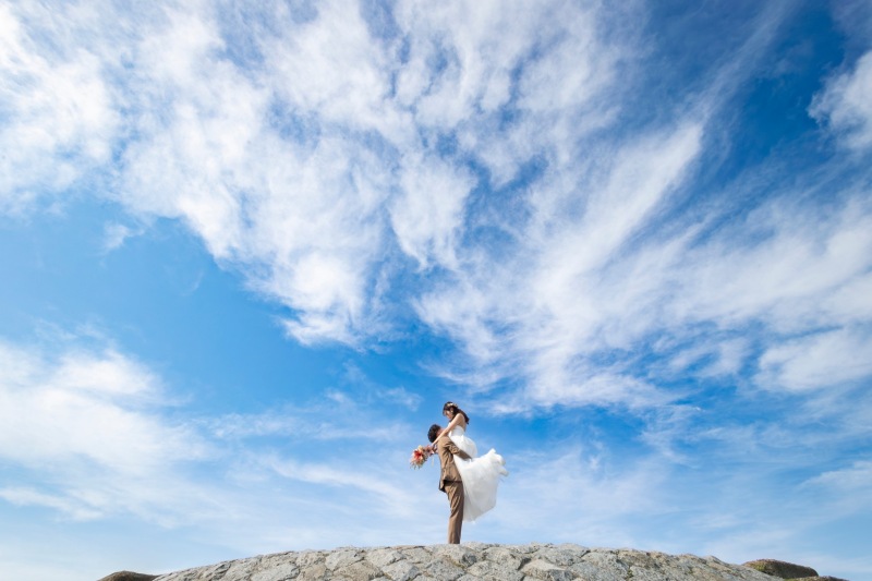 【8月末まで！30組限定50％OFF】和装ロケ＋洋装スタジオ｜270,600円&rarr;135,300円　有料衣装50％OFF