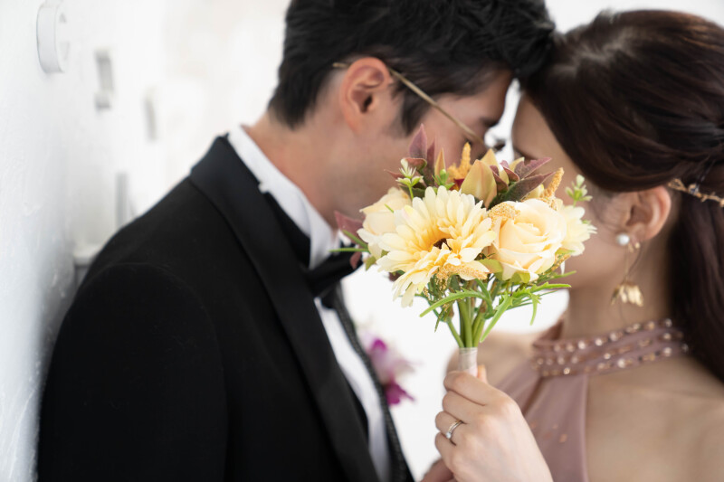 お花に隠れて・・・