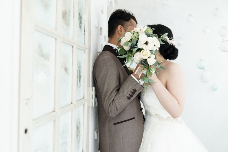 ブーケでお顔隠し