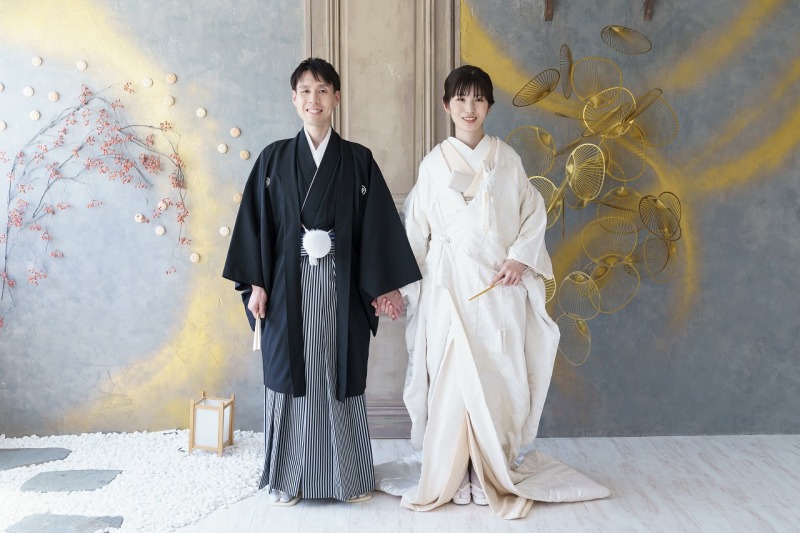 白無垢×黒紋付き