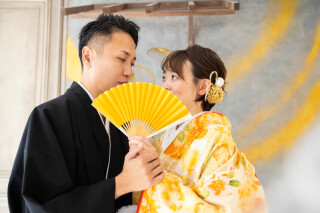 見つめ合う自然な表情が素敵です