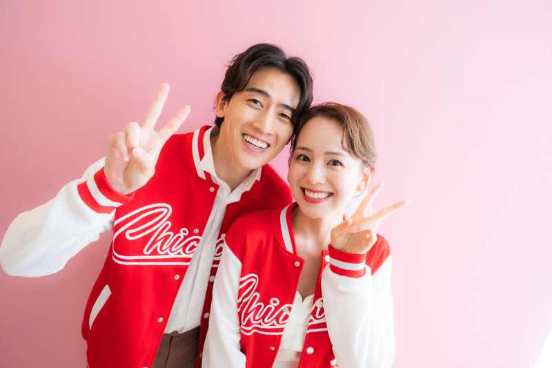 【オープニングムービー付きスタジオベーシック撮影プラン】ドレスor和装どちらか1着と私服でも撮影！写真１枚＆データ２１カット込み