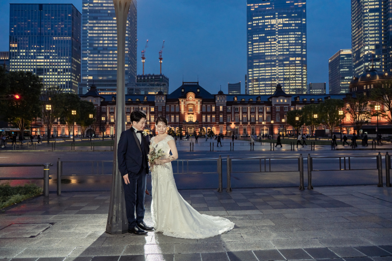 東京駅・丸の内広場