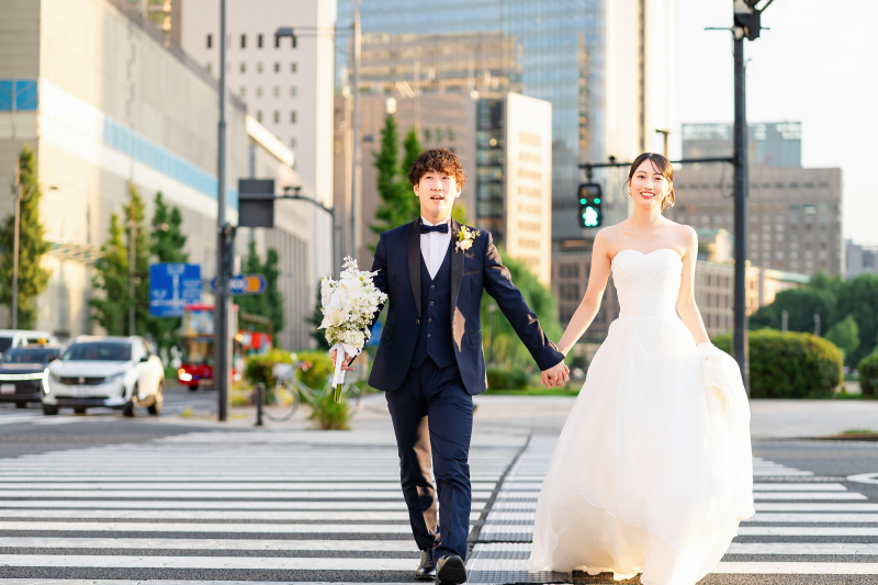 【東京駅＋選べる1SPOT】東京駅と丸の内仲通りでの撮影でロマンチックな1日♬