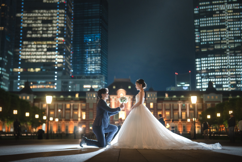 ライトアップされた東京駅