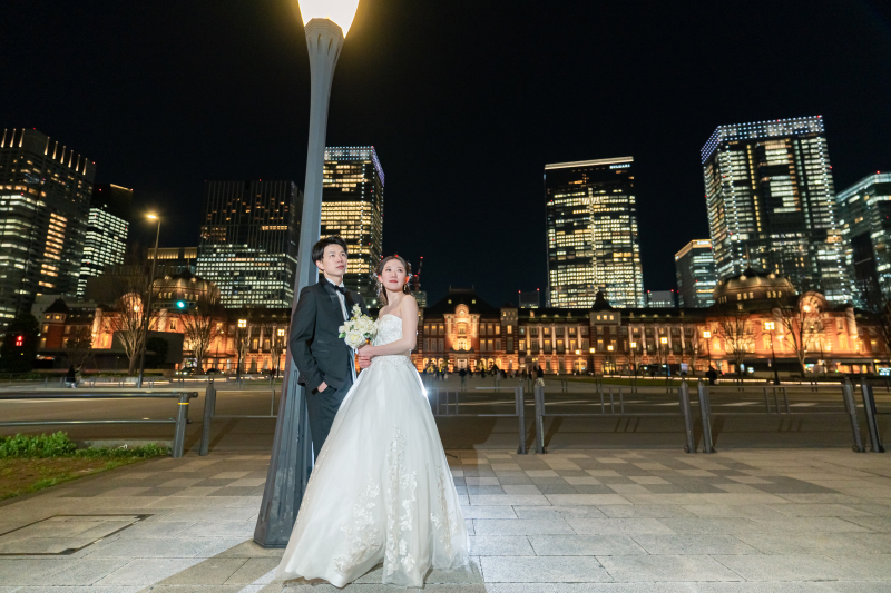 光輝く東京駅前へ