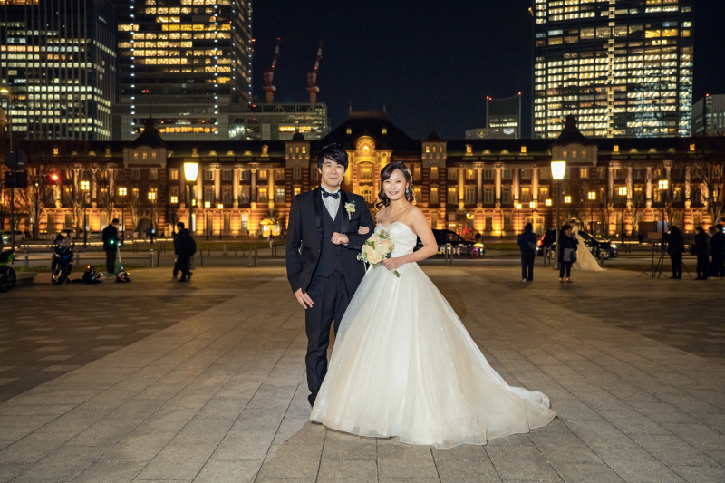 平日の東京駅・丸の内駅舎