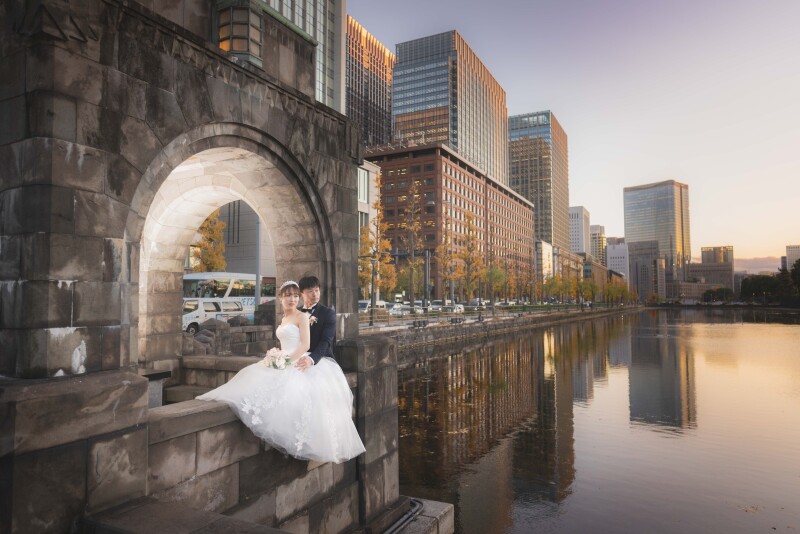 水面と共に黄昏るふたり