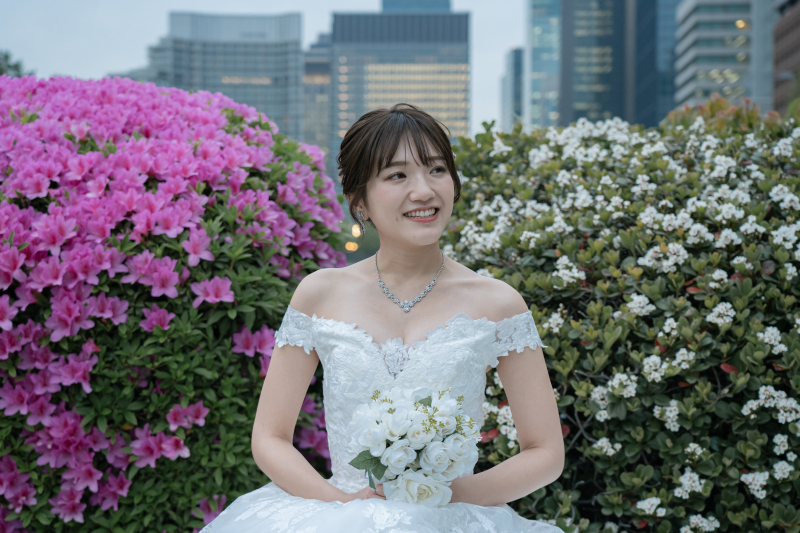 花々に囲まれてのソロショット