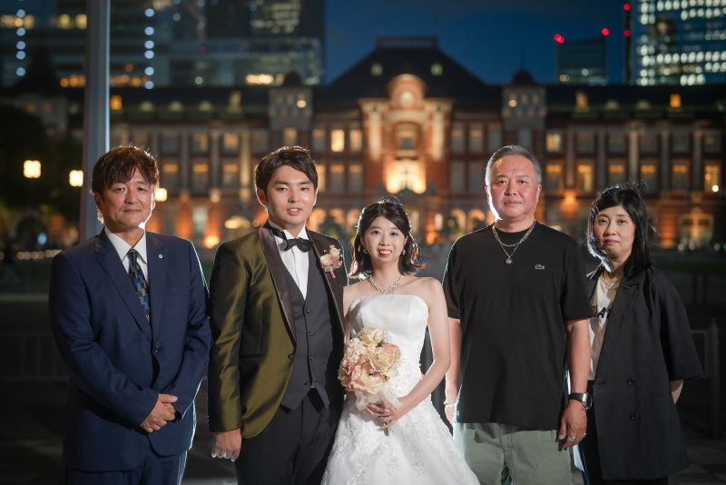 【家族みんなで東京駅フォトウェディング】みんなで過ごす素敵な結婚記念日の思い出♬